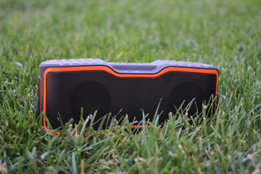 AOMAIS Sport II Review: The Perfect Bluetooth Speaker You Never Heard of?