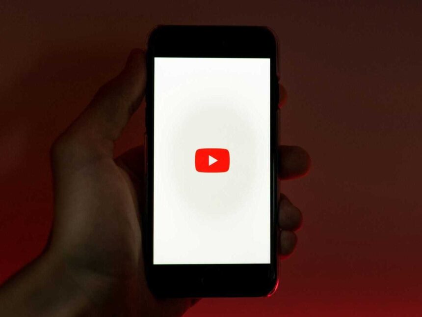 YouTube testing new ‘Play something’ button to keep you watching